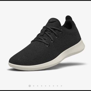 Allbirds womens wool runners black/dark gray